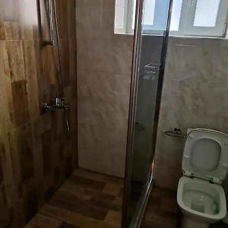 Guest Monarch 아파트