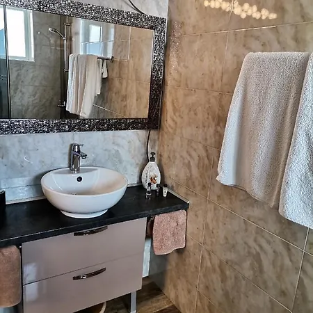 아파트 Guest Monarch