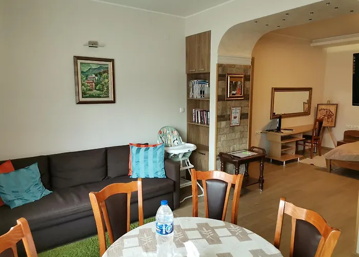 Guest Monarch Lejlighed *